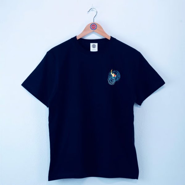 画像3: 小千谷市 マンホールTシャツ（錦鯉） (3)