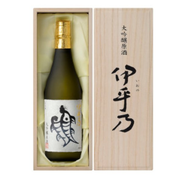 伊乎乃(いおの) 720ml (桐箱入)|新潟土産、お取り寄せ!新潟 伊乎乃(いおの) 720ml (桐箱入)|新潟土産、お取り寄せ!新潟